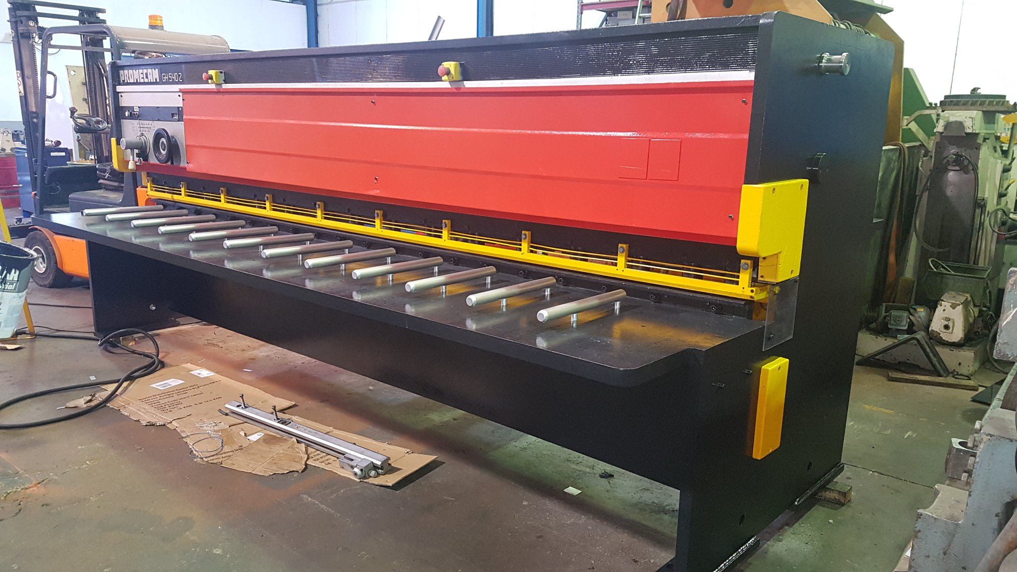 Cizalla PROMECAM después del retrofit